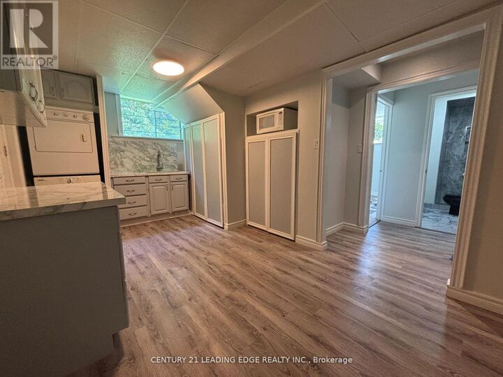 Property Photo:  533 Arnhem Drive  ON L1G 2J2 