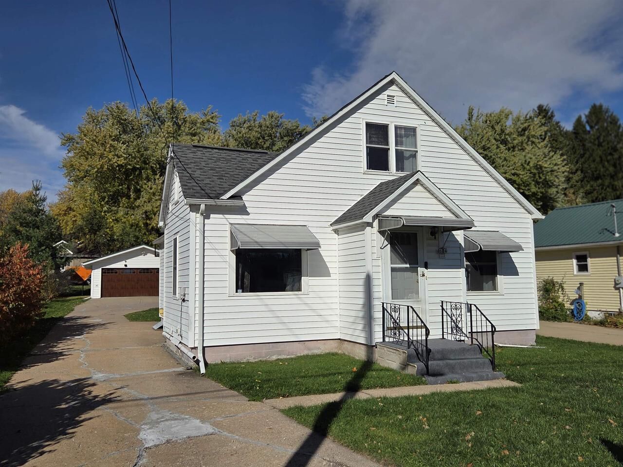 Property Photo: 604 N Chestnut Avenue WI 54449