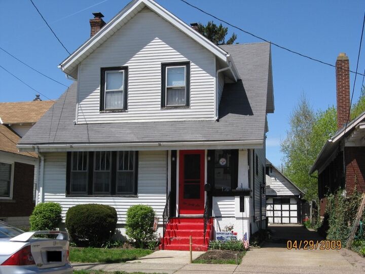 1046 W 30th Street  Erie PA 16508 photo