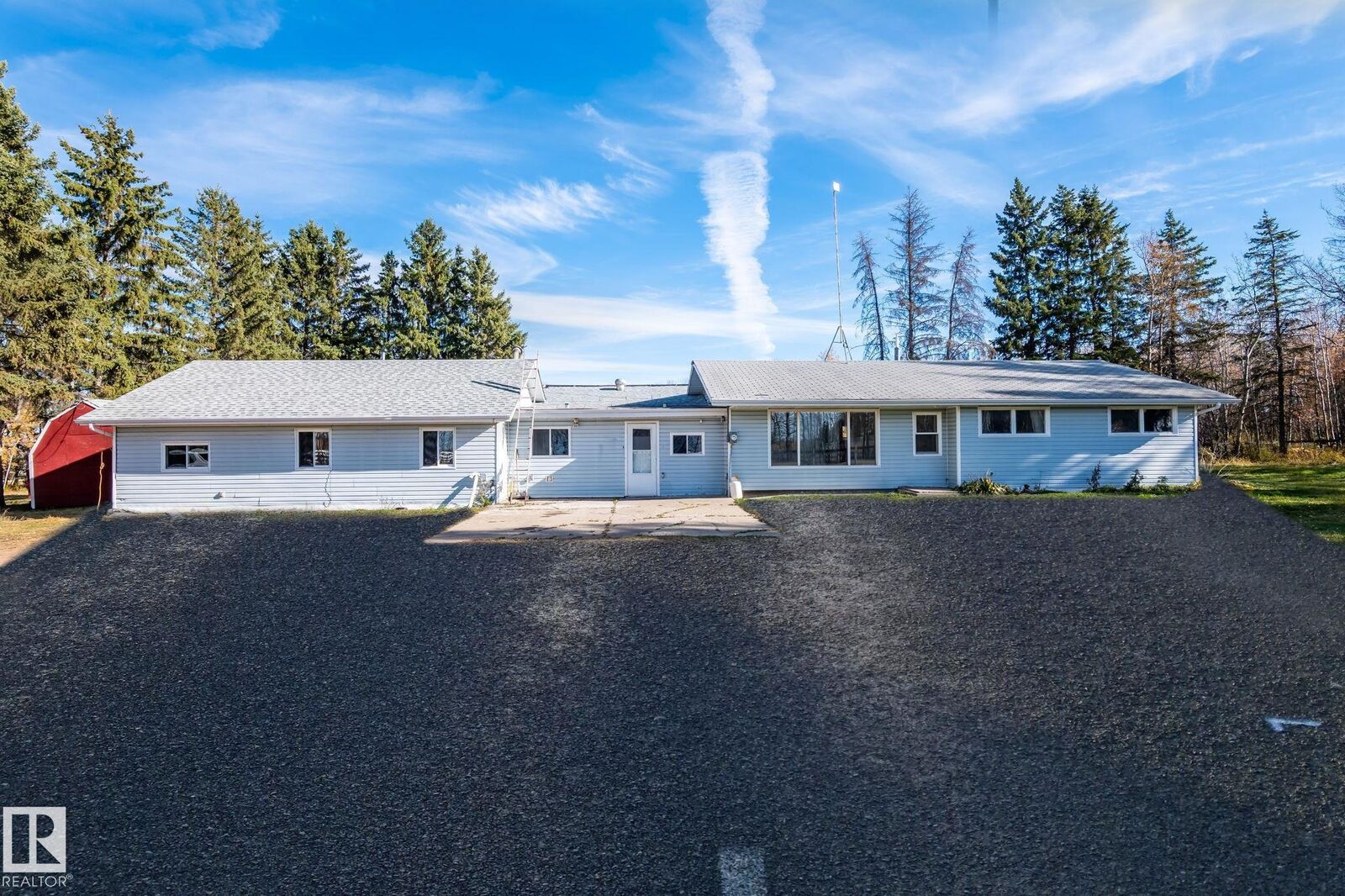 Property Photo: 51455 Rge Road 225 AB T8C 1H5