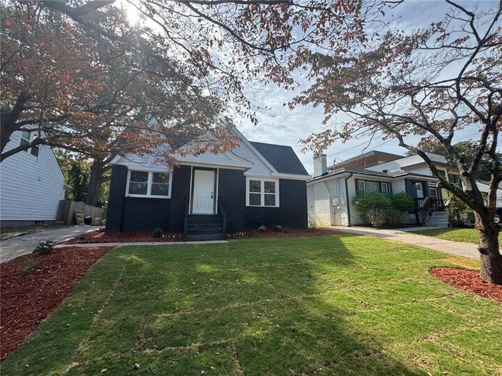 Property Photo:  1332 Thurgood Street SW  GA 30314