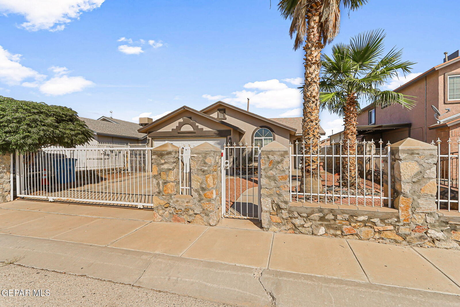 Property Photo: 10277 Valle Suave Drive TX 79927