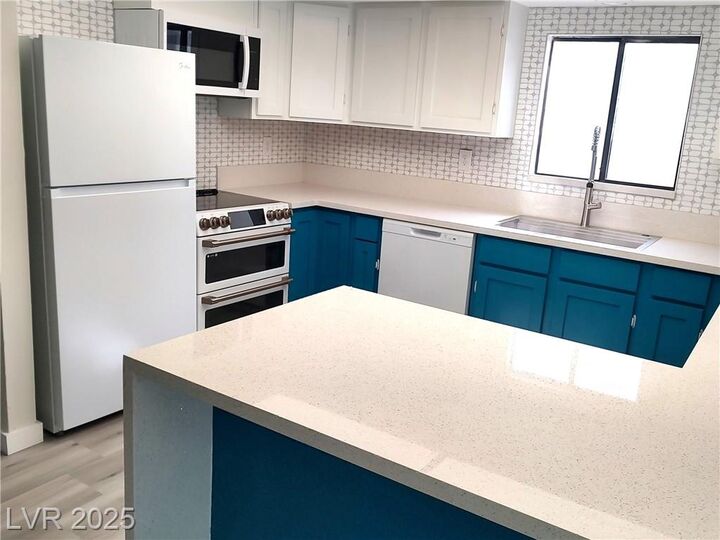 Property Photo: 3221 Sombrero Circle NV 89169