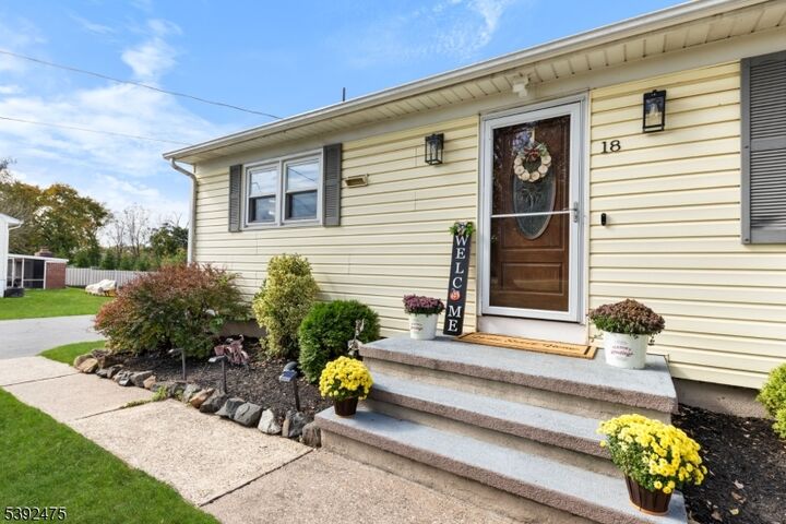 Property Photo:  18 Ridge Rd  NJ 08822 