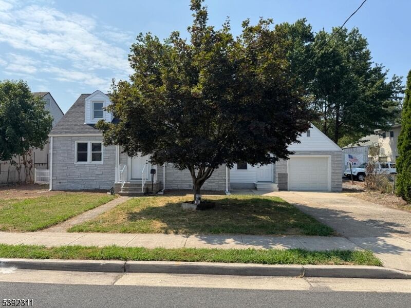 Property Photo:  16 S 3rd Ave  NJ 08835 