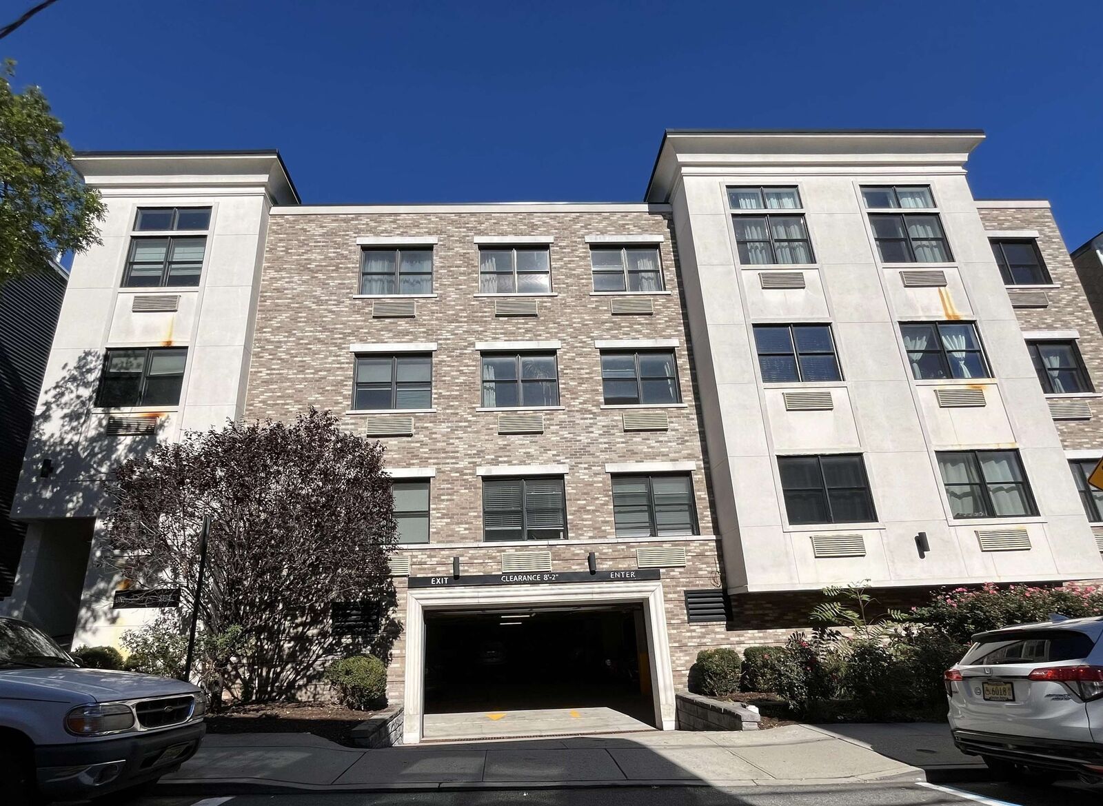 Property Photo:  140 36th St 305  NJ 07087