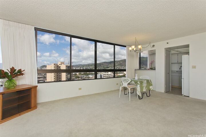 2499 Kapiolani Boulevard 2008  Honolulu HI 96826 photo