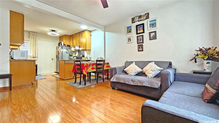 98-1395 Hinu Place 98  Pearl City HI 96782 photo