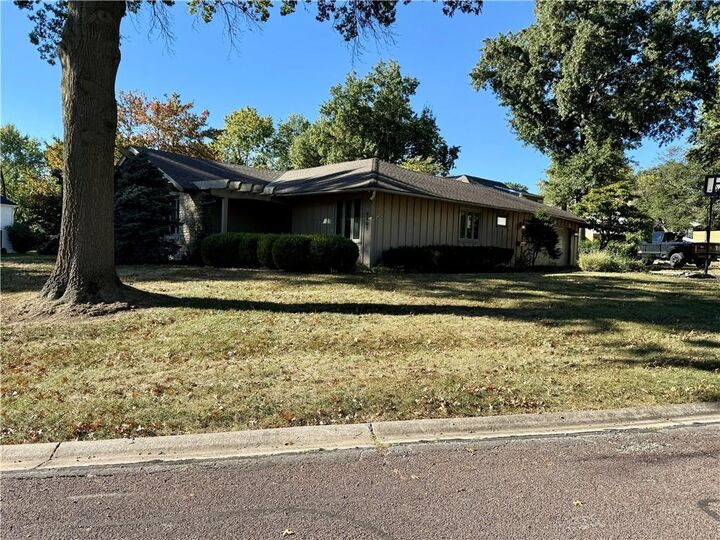 Property Photo:  9601 W 104th Terrace  KS 66212