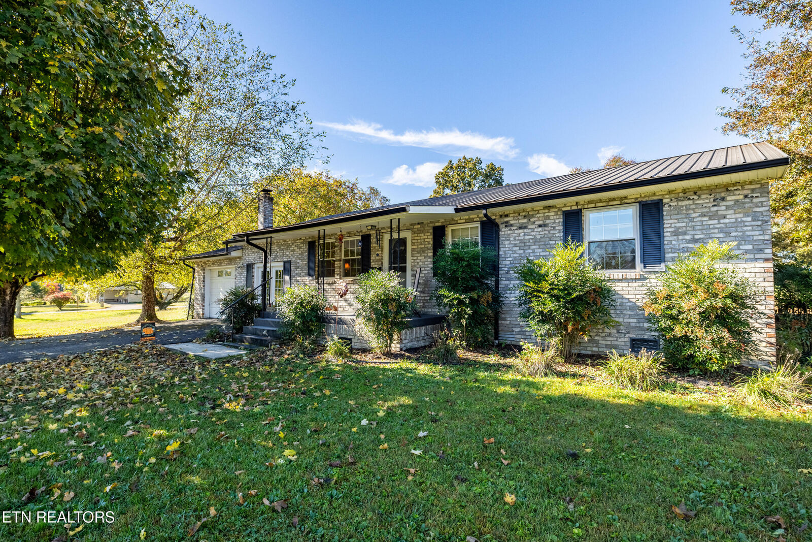 Property Photo: 114 Verdun Rd TN 37841