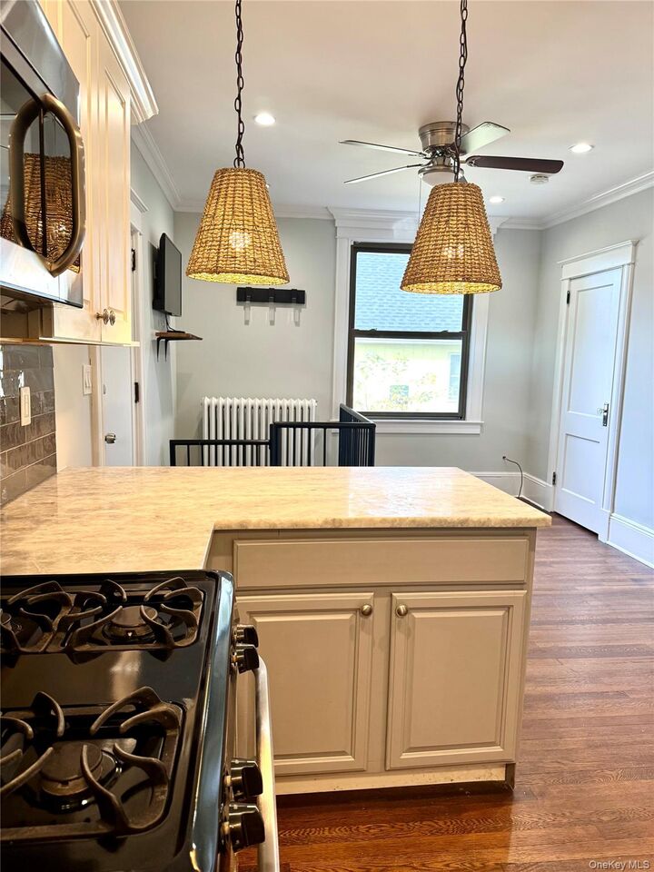 Property Photo: 47 S Middletown Road 5 NY 10965