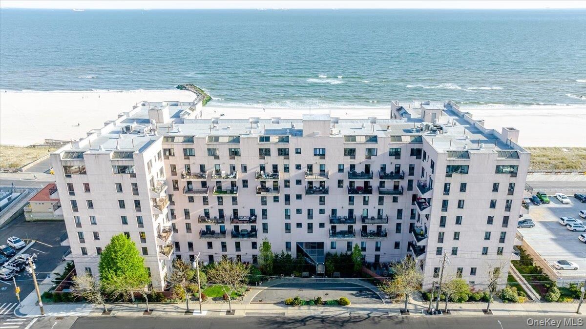 Property Photo: 100 W Broadway 7L NY 11561