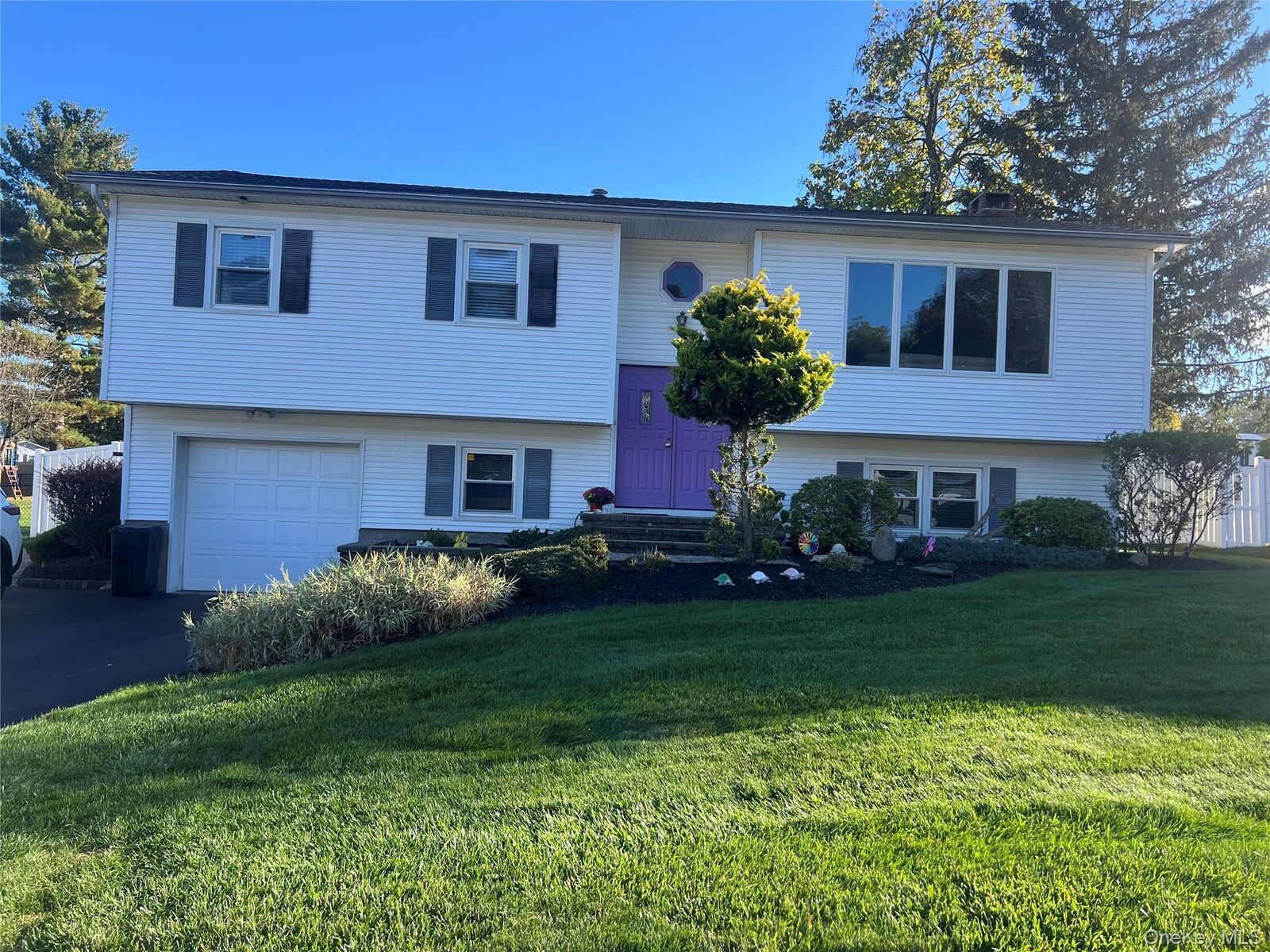 Property Photo:  11 Gleason Drive  NY 10980 