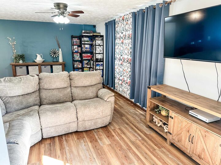 Property Photo:  2811 W Philip Ave  NE 69101