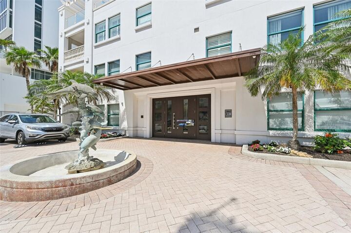 Property Photo:  258 Golden Gate Point 801  FL 34236 