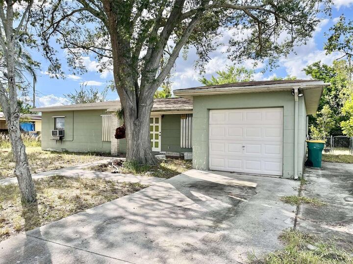 Property Photo: 400 Dalton Boulevard FL 33952