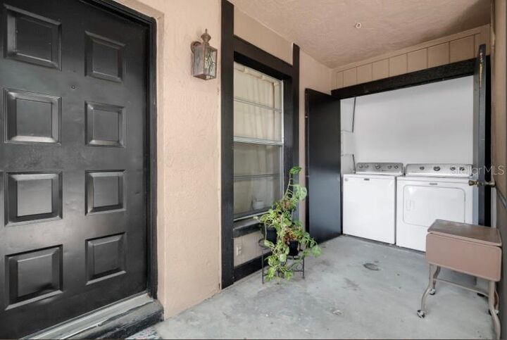 Property Photo:  4004 Dream Oak Place 102  FL 33613 