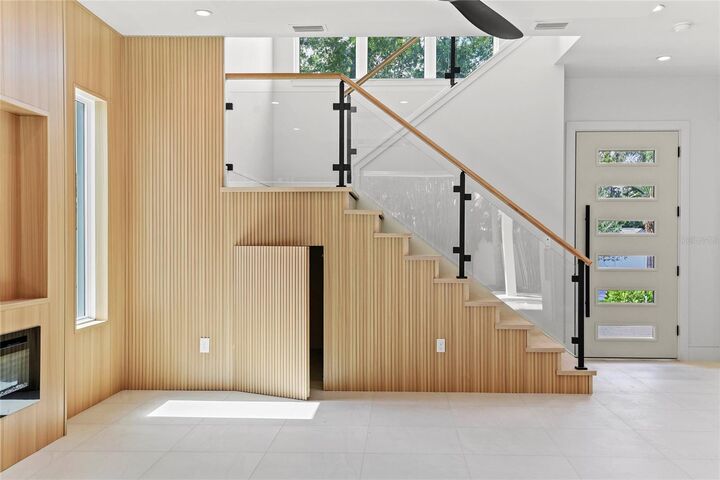 Property Photo:  607 Ellen Drive  FL 32789