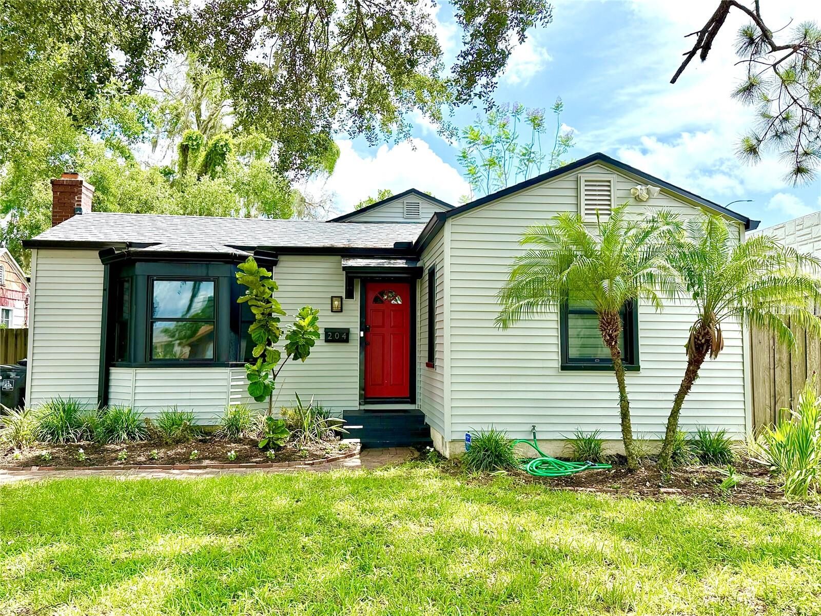 Property Photo: 204 E Harvard Street FL 32804