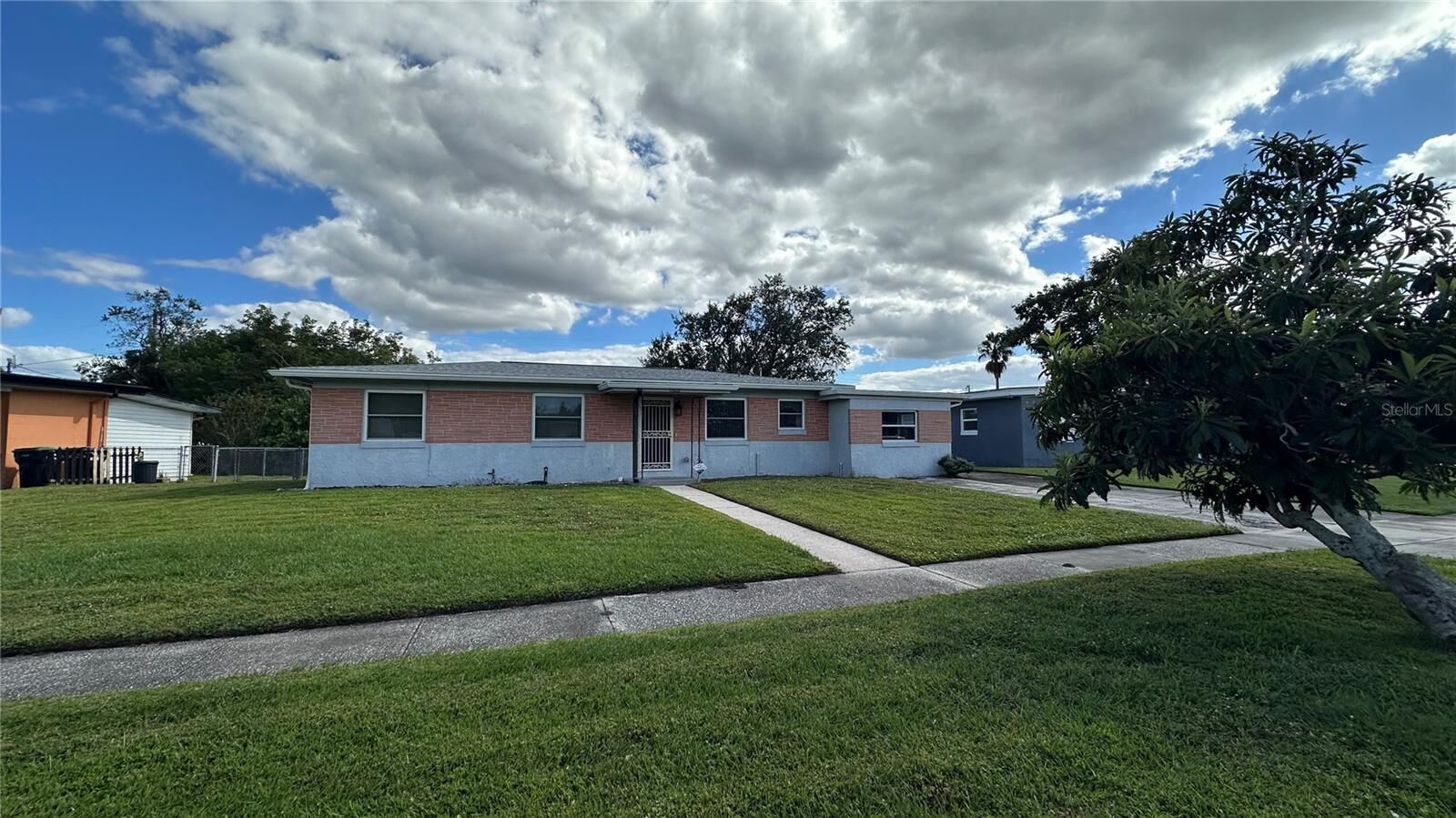 Property Photo:  7322 Autumnvale Drive  FL 32822 