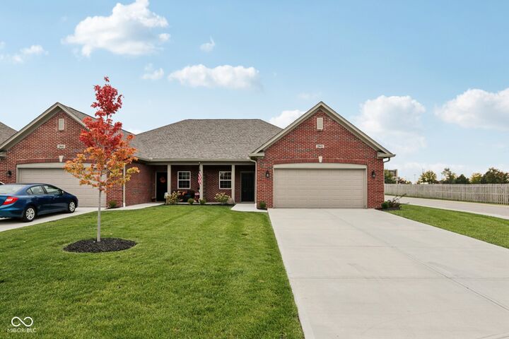 Property Photo: 2843 Grandview Lane IN 46143