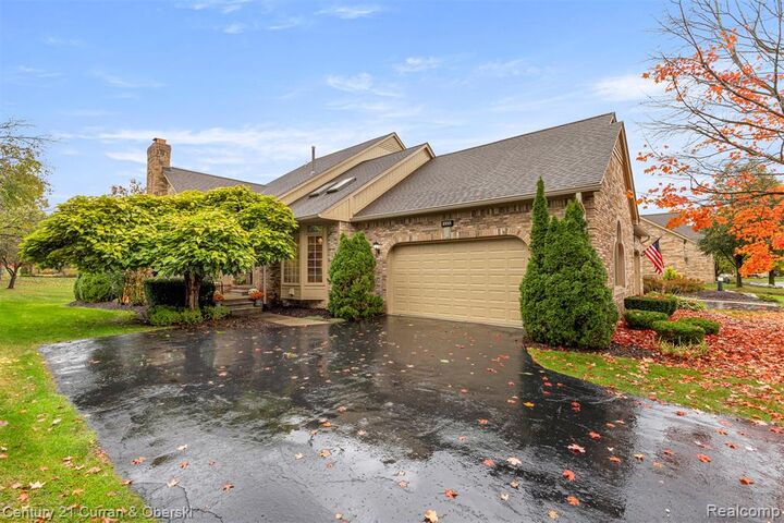 Property Photo:  1955 Clearwood Court 665  MI 48316 1016