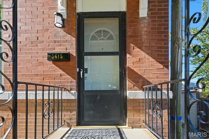Property Photo: 5615 Minnesota Avenue MO 63111
