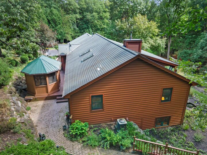 Property Photo: S98w32854 Genevieve Dr WI 53149
