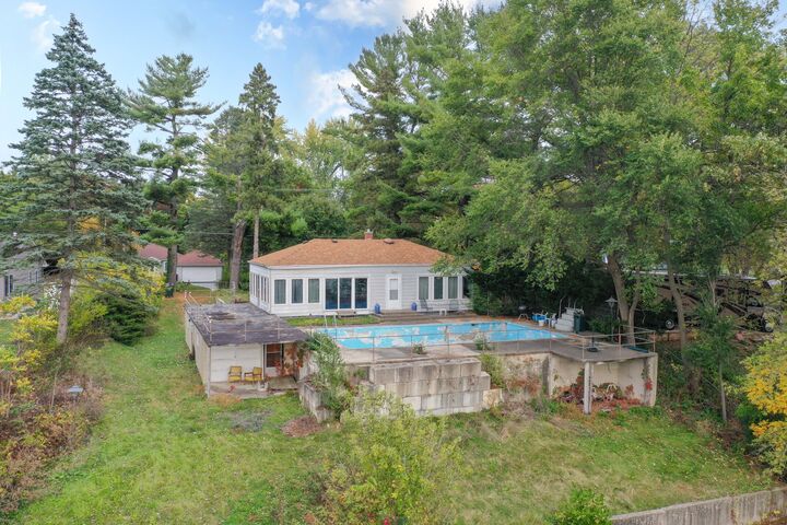 Property Photo: N1189 Tombeau Rd WI 53128