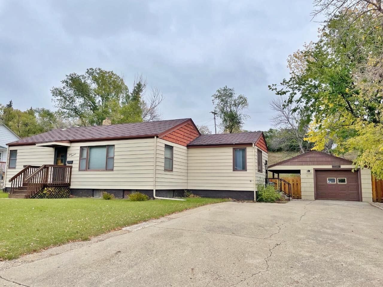 Property Photo:  1200 3rd St NE  ND 58703 