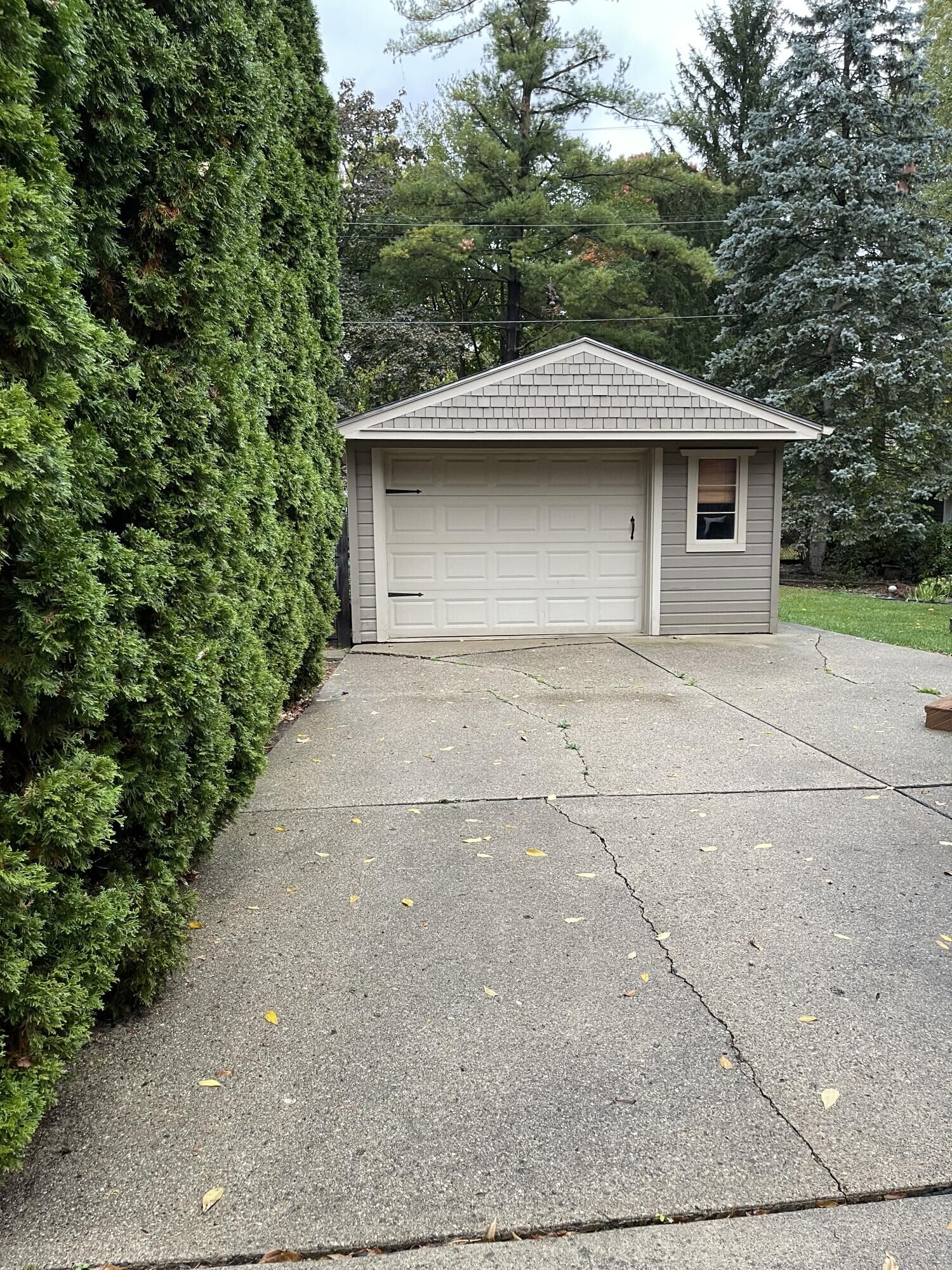 Property Photo: 140 Pleasant Street MI 48065
