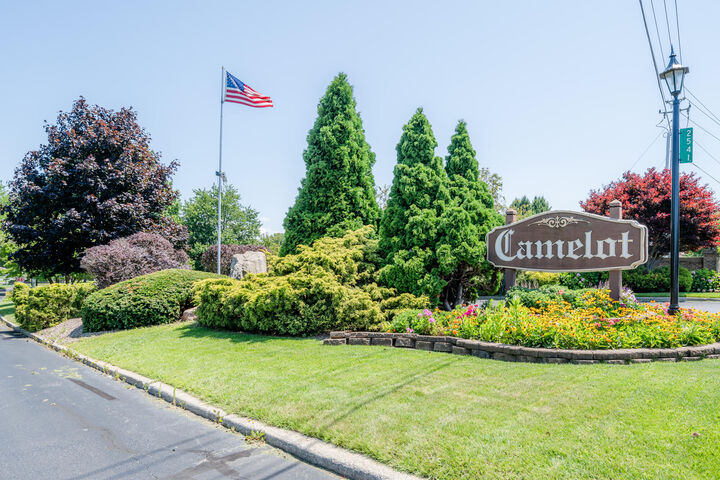 Property Photo:  2530 Bristol Terrace  MI 49085