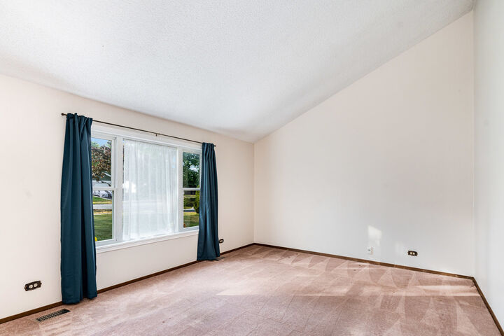 Property Photo:  3875 Windjammer Lane  IL 60133