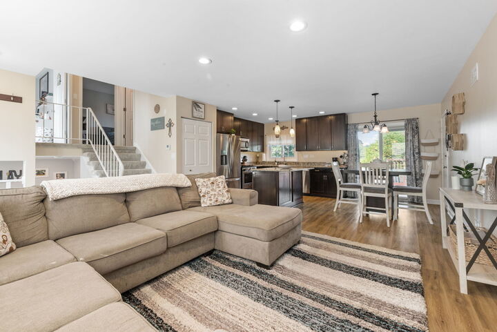 Property Photo:  751 Cypress Lane  IL 60188 