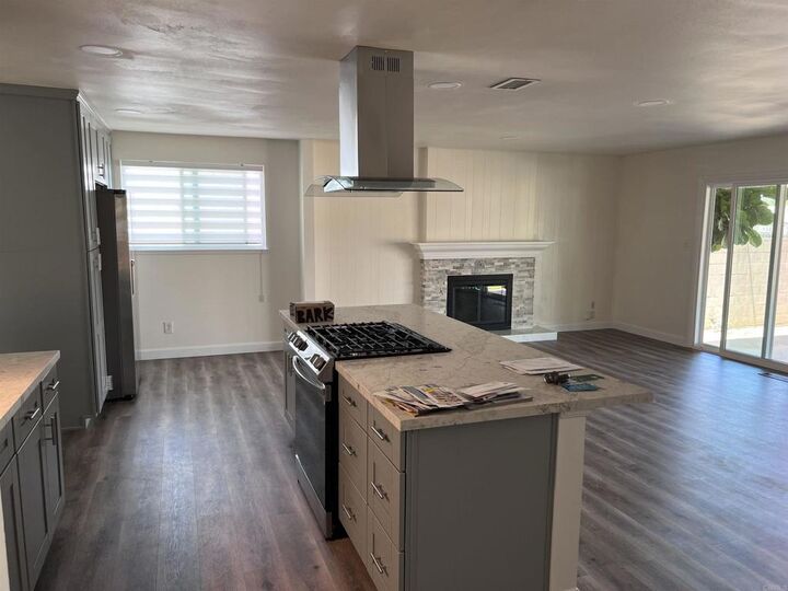 Property Photo: 3525 Ames St CA 92111
