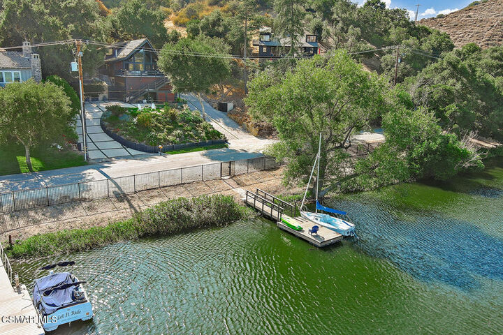Property Photo:  123 Lake Sherwood Drive  CA 91361 