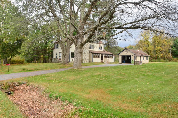 Property Photo:  87 Middle Road  ME 04330 