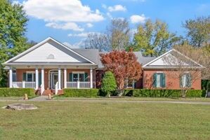 Property Photo:  922 Doe Run Ct  TN 37010