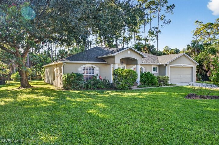 Property Photo: 1741 17th Street SW FL 34117