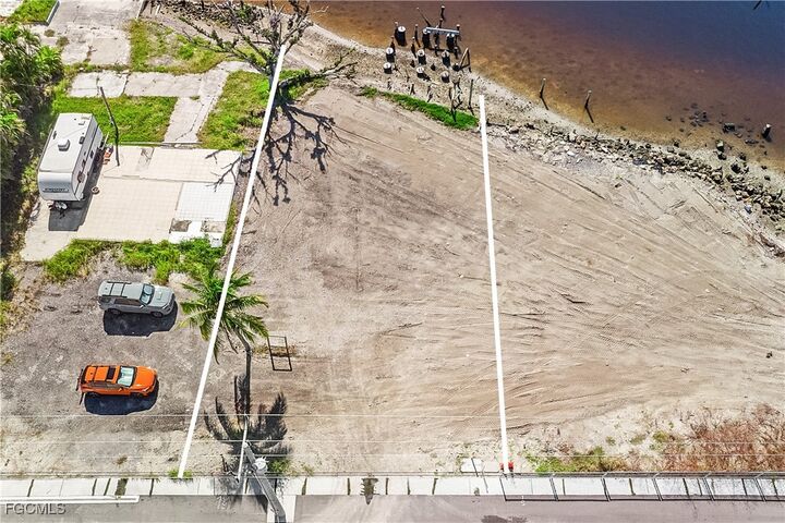 Property Photo: 4225-4227 Pine Island Road NW FL 33993