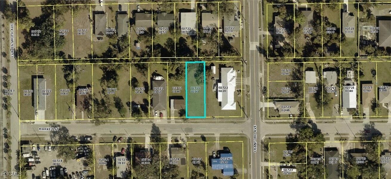 Property Photo: 2661 Market Street FL 33916