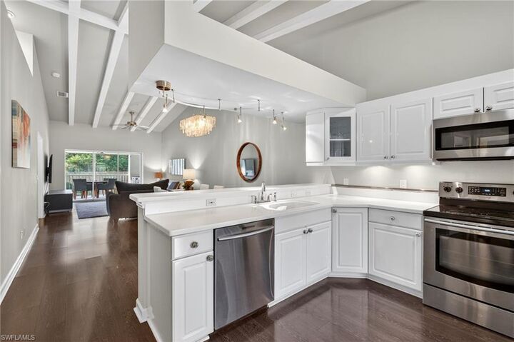 Property Photo:  2100 Cascades Dr 4904  FL 34112 