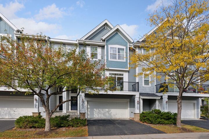 15619 Echo Ridge Road 908  Apple Valley MN 55124 photo