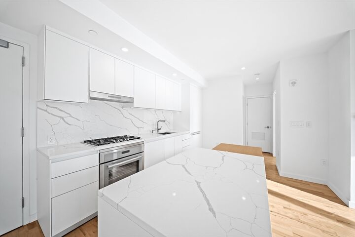 Property Photo: 346 Congress Street 703 MA 02210
