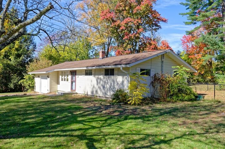 32 Colonial Way  Holliston MA 01746 photo