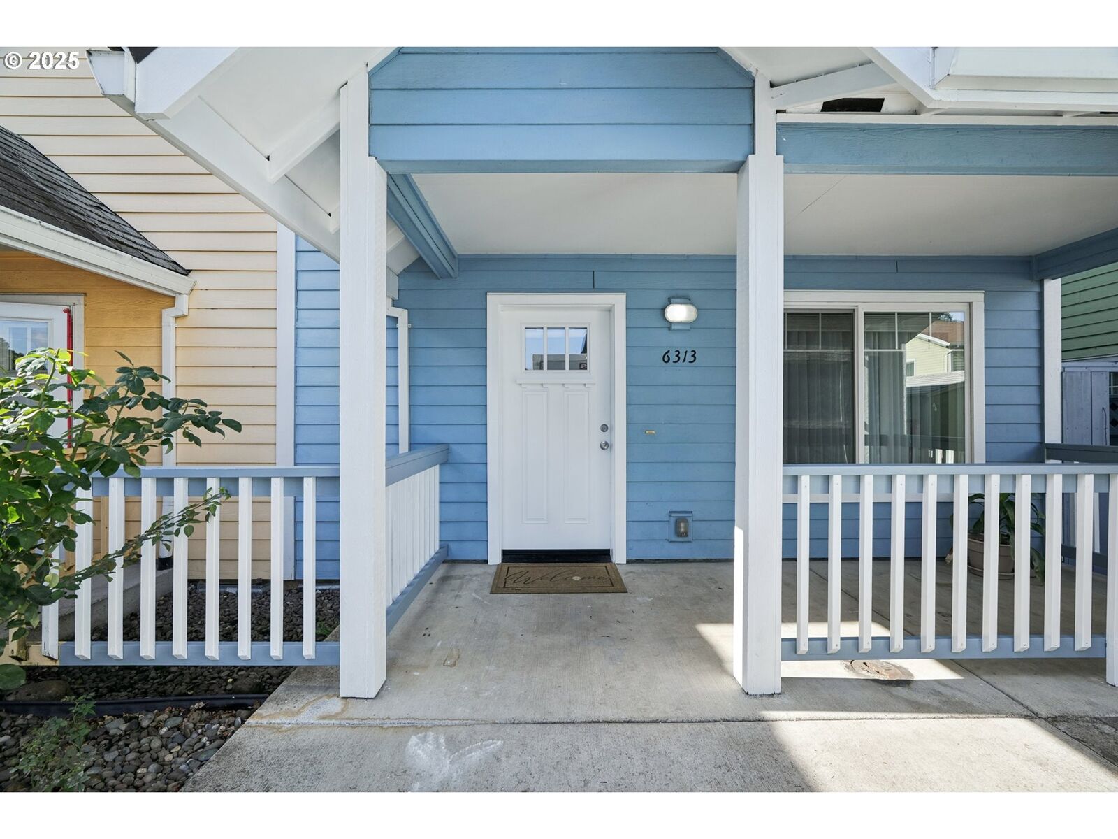 Property Photo:  6313 SE 96th Pl  OR 97266 