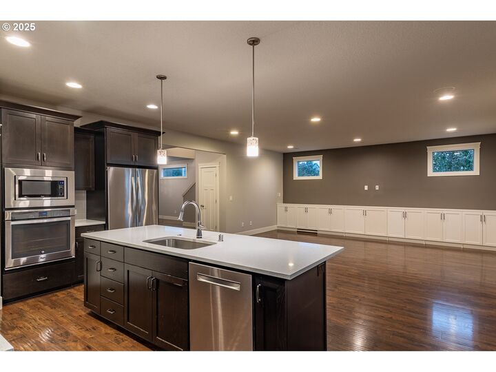 Property Photo: 4407 N Ridgefield Woods Dr WA 98642