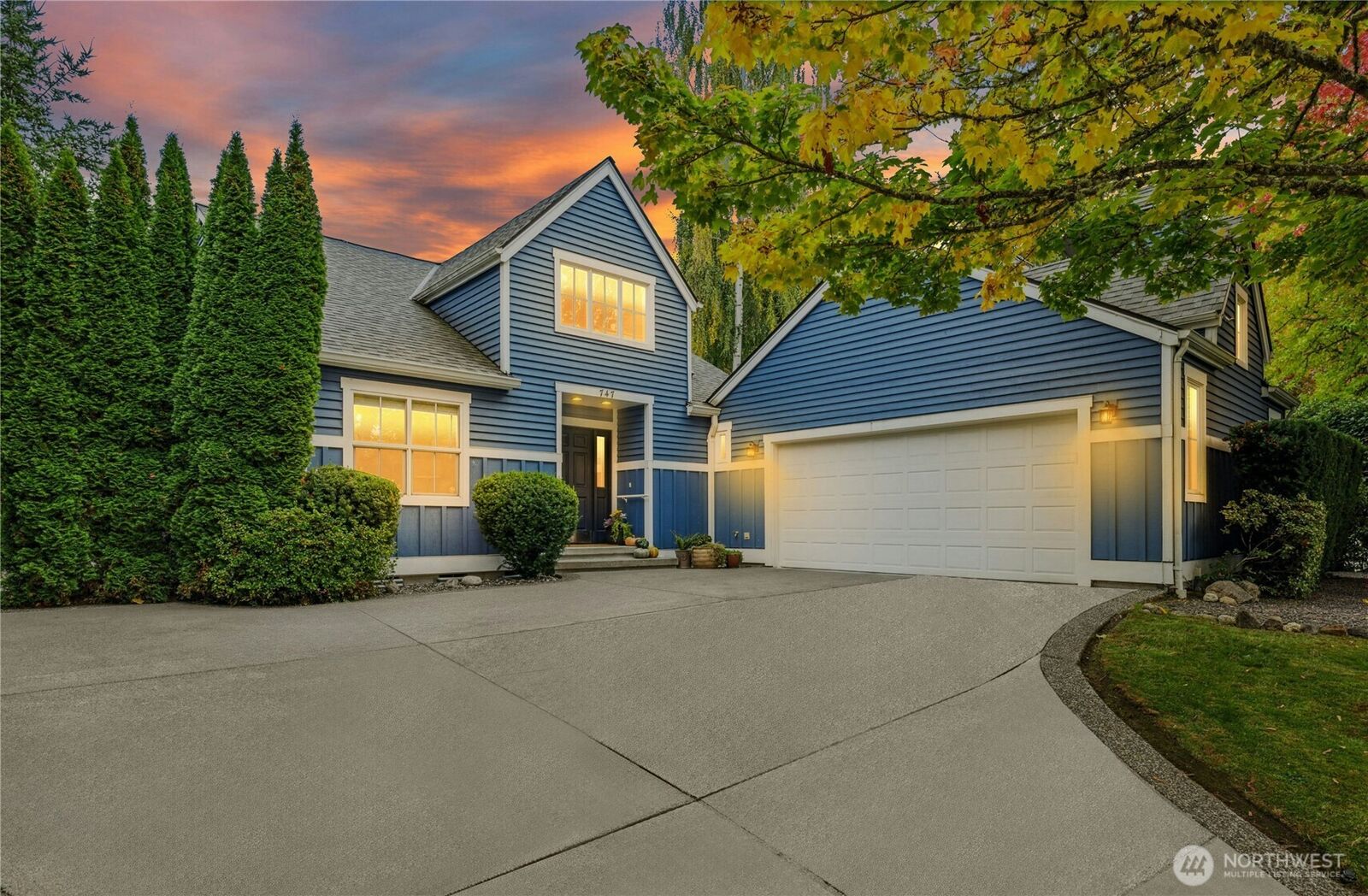 Property Photo: 747 Village Circle NW WA 98110