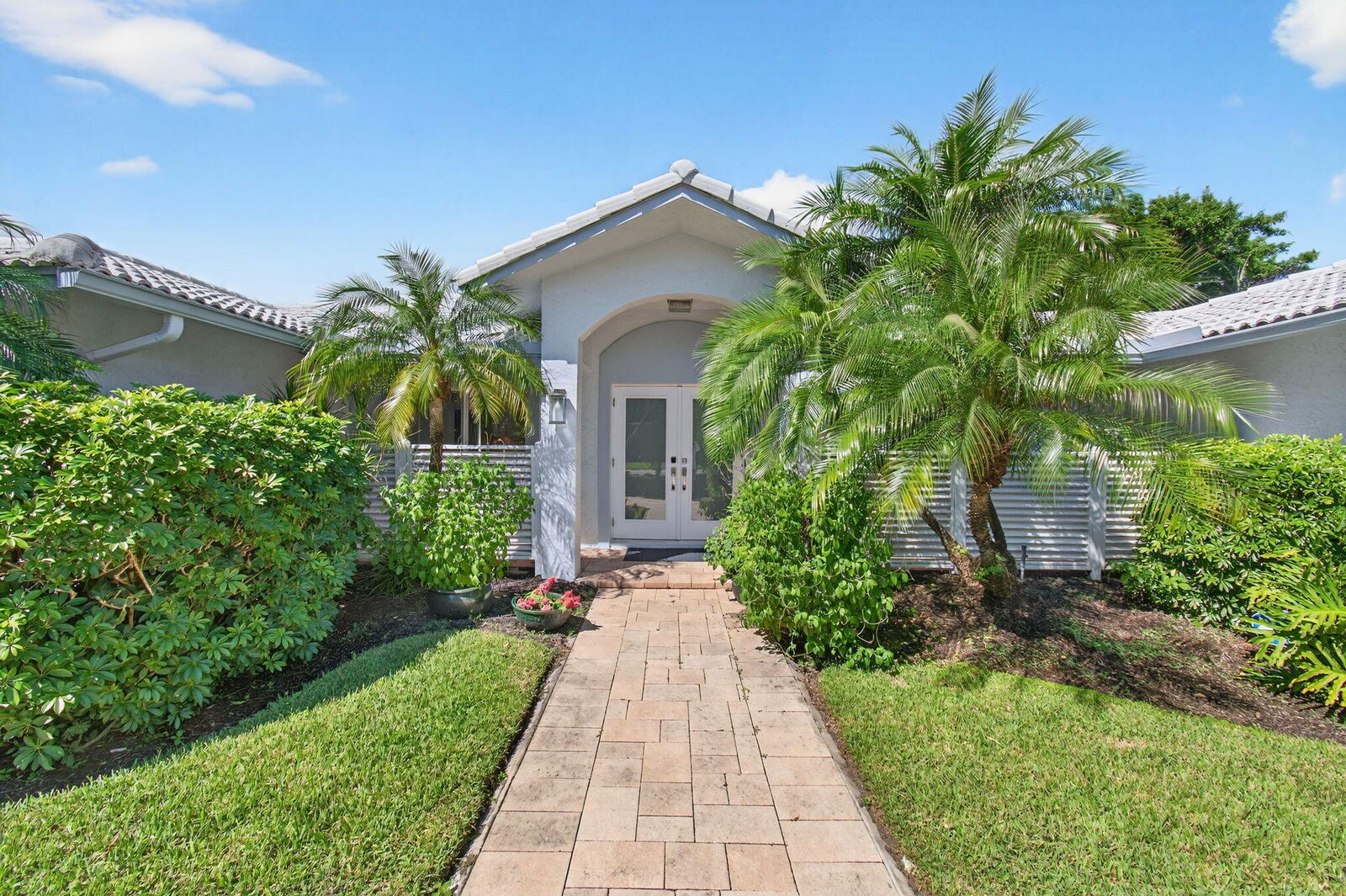 Property Photo: 3535 S Lake Drive FL 33435