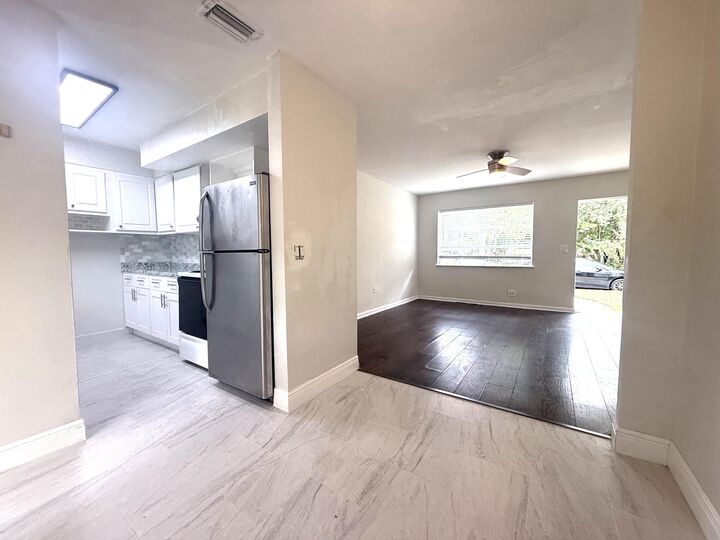 Property Photo:  507 S L Street #C  FL 33460